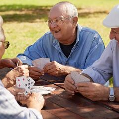 Qué hacer si no recibo la tarjeta pensión de adultos mayores y soluciones
