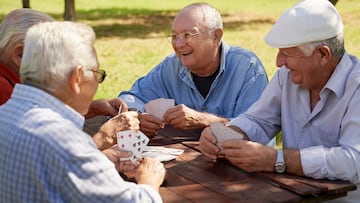 Qué hacer si no recibo la tarjeta pensión de adultos mayores y soluciones