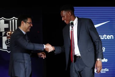 Histórico: Yerry Mina es presentado en Barcelona