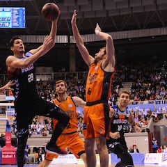El Valencia Basket se agarra a la Copa tras ganar en Burgos
