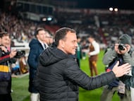 Alberto González durante el partido de LaLiga Hypermotion contra Las Palmas.