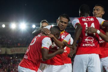 Buen partido del rojo que goleó 4-1 en Bogotá.