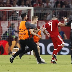La UEFA expedienta al Bayern por incidentes en el Allianz