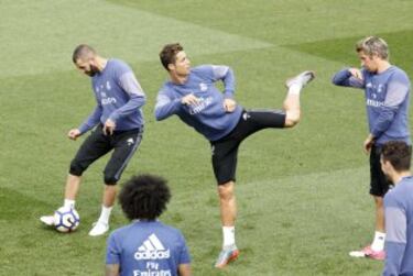 Benzema, Cristiano Ronaldo y Coentrao. 