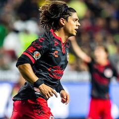 ¡Bombazo! El tremendo golazo de Montecinos al América