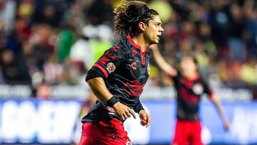 ¡Bombazo! El tremendo golazo de Montecinos al América