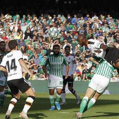 Valencia y Betis, de nuevo entre dudas y lesiones