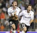 Herrera se autoexpulsa y el Valencia remonta un 1-2