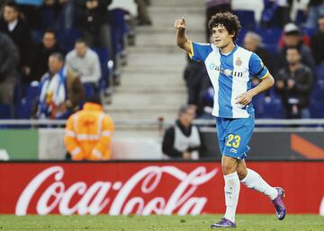 Phillipe Coutinho despuntó desde muy joven en Brasil. Eso le llevó a fichar por el Inter, que decide cederlo al Espanyol en el invierno de 2012. En la media temporada que estuvo como ‘perico’, destacó como una de las revelaciones de la temporada, con 5 goles. Coutinho se convirtió en estrella mundial en el Liverpool, y el Barcelona lo ficha en 2018 por 160 millones de euros, como sustituto de Neymar. Está considerado como uno de los grandes fracasos en Can Barça. Ahora, a sus 31 años, juega en el Al-Duhail de la liga catarí.