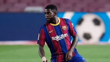 Samuel Umtiti controla un bal&oacute;n durante un partido de Liga. 