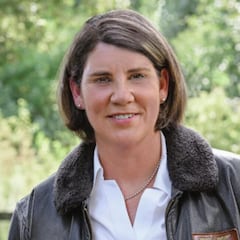 This is former Marine fighter pilot Amy McGrath and why she’s running for Senate: “I’m battle-tested”