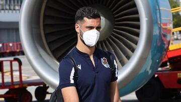 Mikel Merino viajando a Holanda.