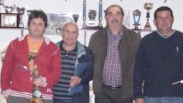 Vuelve el Dominó a la Peña "Amigos del Real Madrid"de Loja