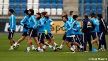 Mourinho dirigi&oacute; un entrenamiento muy f&iacute;sico para preparar el choque contra el Celta de Vigo.