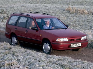 Una especia de camioneta familiar de la Nissan