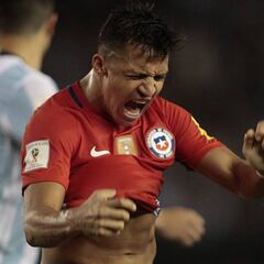 Argentina se mete a puestos mundialistas y complica a Chile