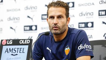 Rubén Baraja, en sala de prensa en la previa del Athletic-Valencia.