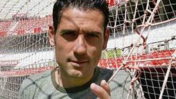 Ufarte estará hoy en el Sánchez Pizjuán no sólo para ver a Capel, sino también a Palop (en la foto), que puede ser el tercer portero de la Selección.