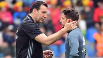 Mertens apunta a titular.