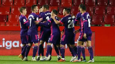 22/11/20 PARTIDO PRIMERA DIVISION
Granada - Real Valladolid
jugadores del Real Valladolid CF celebran el 0-1 ALEGRIA