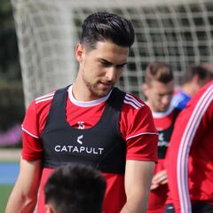 Juan Fernández, opción para la defensa del Ibiza