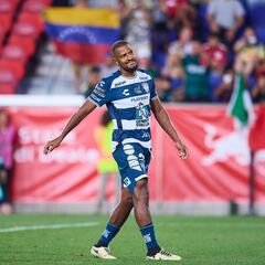 Salomón Rondón recibe expulsión exagerada en el Mazatlán vs Pachuca