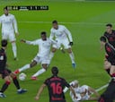 Es el amo y señor del gol de rebote: la carambola de Vinicius que hizo soñar al Madrid