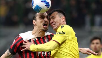 El chileno Gary Medel y el sueco Zlatan Ibrahimovic protagonizaron un fuerte choque durante el partido entre el AC Milan y el Bolonia. Los dos jugadores quedaron tendidos en el césped, sangrando. Necesitaron de asistencia médica para poder incorporarse.
