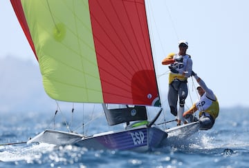 La pareja de 49er formada por Diego Botín y Florian Trittel le ha dado, el primer oro para España