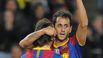 <b>DOS AMIGOS.</b>Víctor Vázquez, felicitado por Messi tras su gol en Champions al Rubin Kazán.