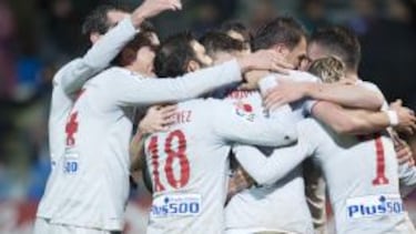 El Atlético celebra uno de los goles conseguidos en el partido de ayer.
