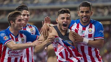 Alexis Vega festeja, una vez más. Como el semestre pasado. Frente al Atlas. En el duelo del orgullo. Un tanto suficiente para que Chivas gane por 1-0.