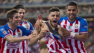 Alexis Vega festeja, una vez m&aacute;s. Como el semestre pasado. Frente al Atlas. En el duelo del orgullo. Un tanto suficiente para que Chivas gane por 1-0.