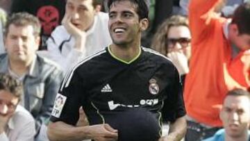 Kaká, celebrando el primero.