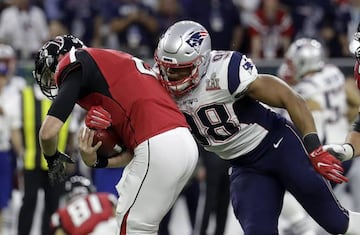 No obstante la defensa de los Patriots también frenó el primer ataque de Falcons sin permitirles anotar, gracias a un sack de Trey Flowers.