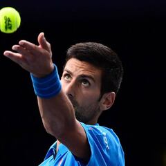 Murray can snatch top spot from Djokovic in Paris
