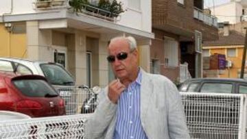 El alcalde pide a Samper que deje el Murcia "pues es un proyecto fracasado"