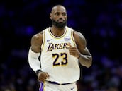 El agente de LeBron carga contra los Lakers