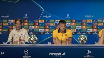 Inzaghi, Lautaro y Barella, en rueda de prensa.