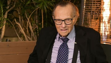 La mujer de Larry King desmiente que muriera por coronavirus y da la causa real