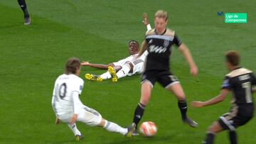 En el Barça ya se frotan las manos: la 'croqueta' de De Jong que dejó en el suelo a Modric