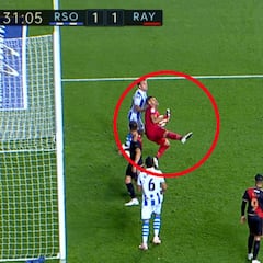 El error de Rulli ante el Rayo que provocó silbidos