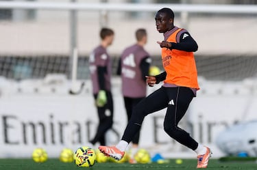 Xabi inaugura el gran bloque