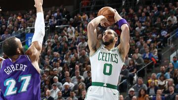 Tatum maltrata a los Jazz y crece en los Celtics a ritmo de récord