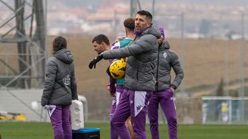 VALLADOLID, 04/01/24. PHOTOGENIC. ENTRENAMIENTO DEL REAL VALLADOLID. PEZZOLANO