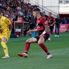 Sergio Barcia amplía su contrato con el Mirandés hasta 2025