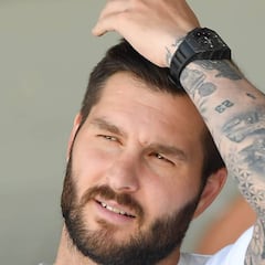 Gignac aprovecha sus vacaciones para ver el Japón vs México