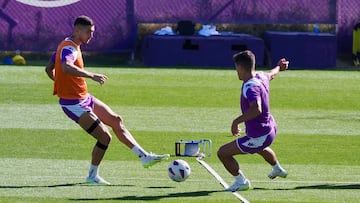 Valladolid. 10/10/2023. Entrenamiento Real Valladolid.
Javi Sanchez y Luca Rosa
Photogenic/Miguel ?ngel Santos