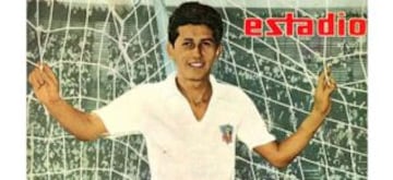 MEDIOCAMPISTA | Francisco Valdés, máximo goleador en la historia de la liga chilena y dos veces campeón con Colo Colo, estuvo en 50 partidos de Chile y marcó nueve goles.