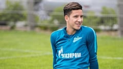 Driussi fue recibido por Paredes en el vestuario del Zenit